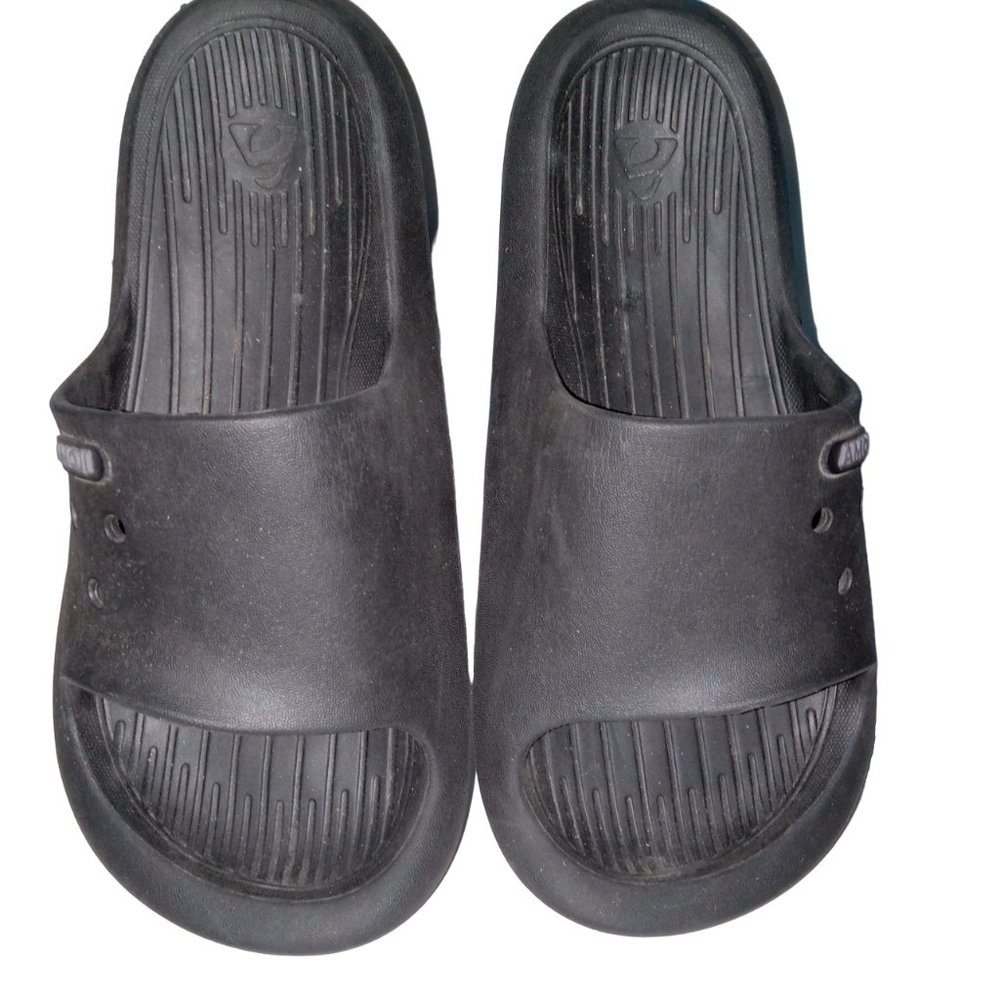 AMOJI Unisex Sport Slides Athletic Slipper Sandals Black Women’s 8/Men’s 6
